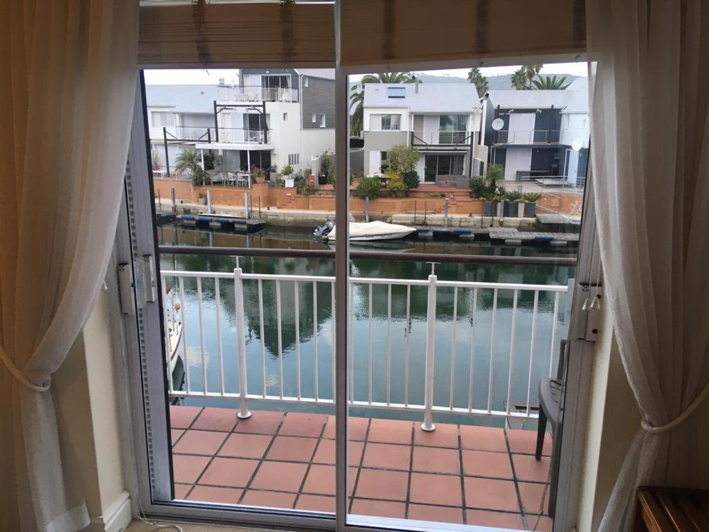 Gem Quays Waterfront One Bedroom 克尼斯纳 外观 照片
